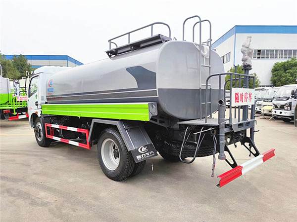 東風福瑞卡新款灑水車