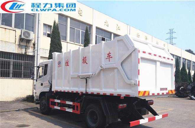 東風(fēng)專底對(duì)接式垃圾車